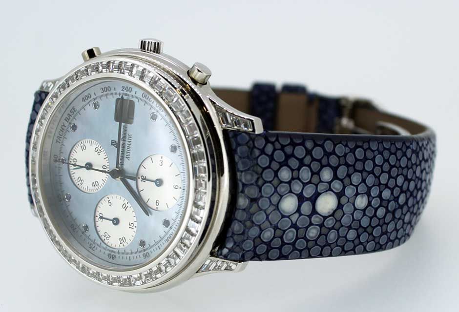Stingray Leather Watch Strap close up pearl pattern