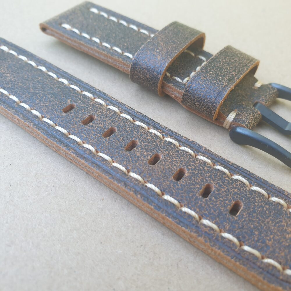 Cooroy V3 Leather Watch Strap showing grain up close
