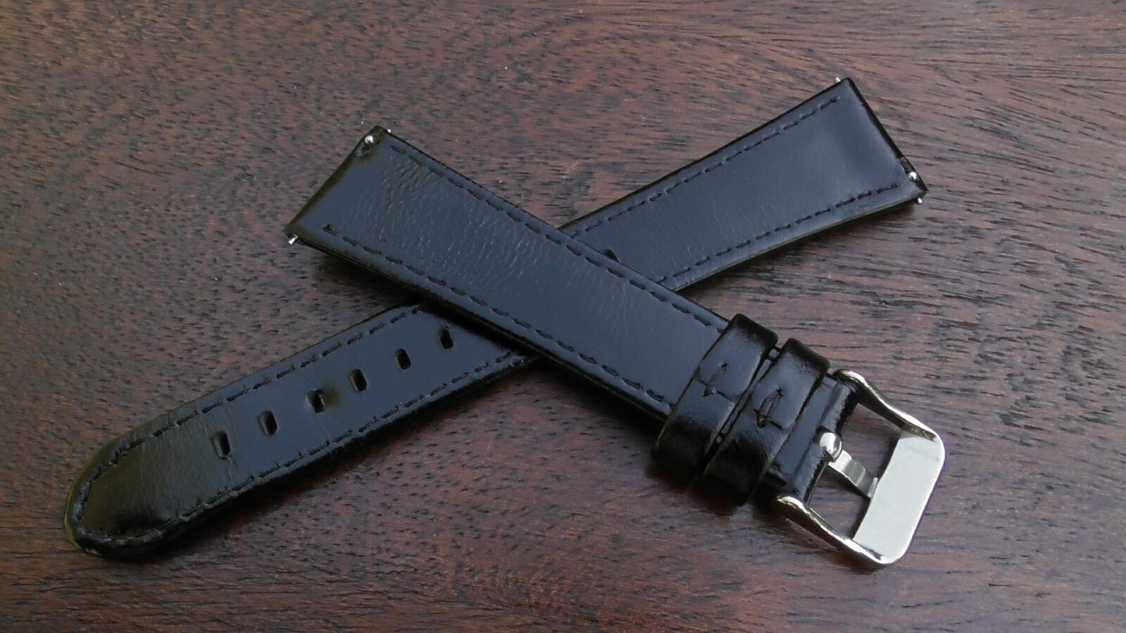 marcoola black leather watch straps rear showing quick release spring bars
