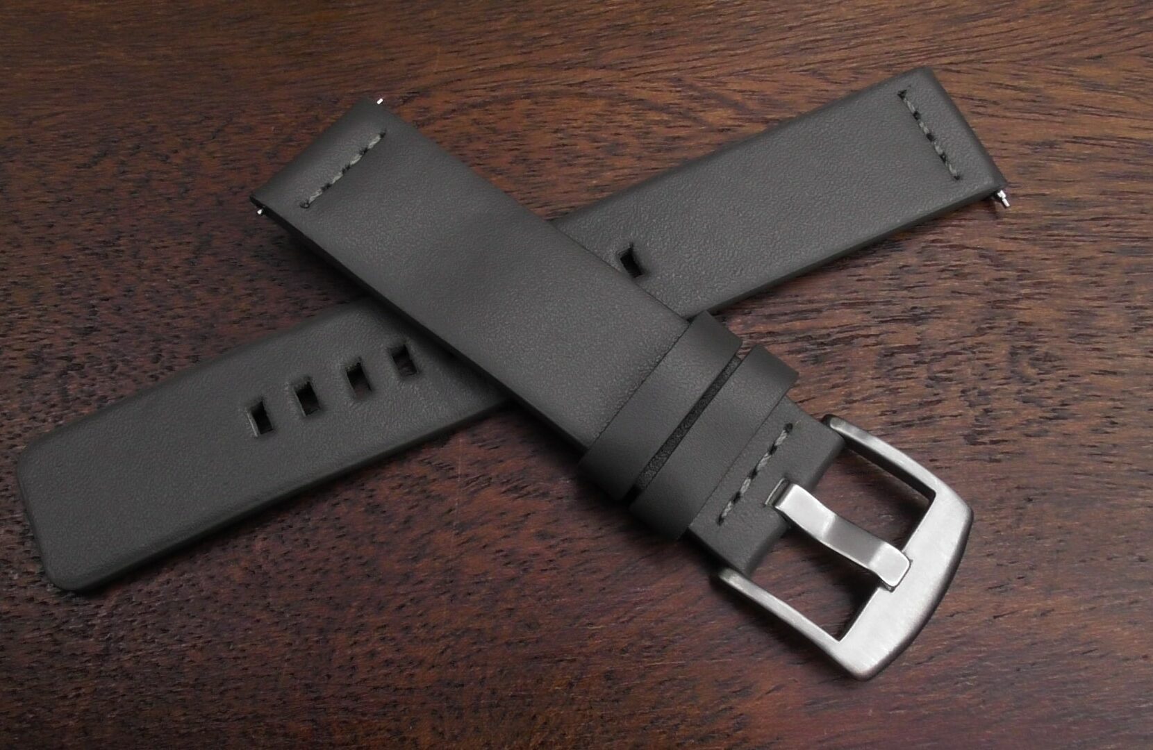 valdora grey leather strap