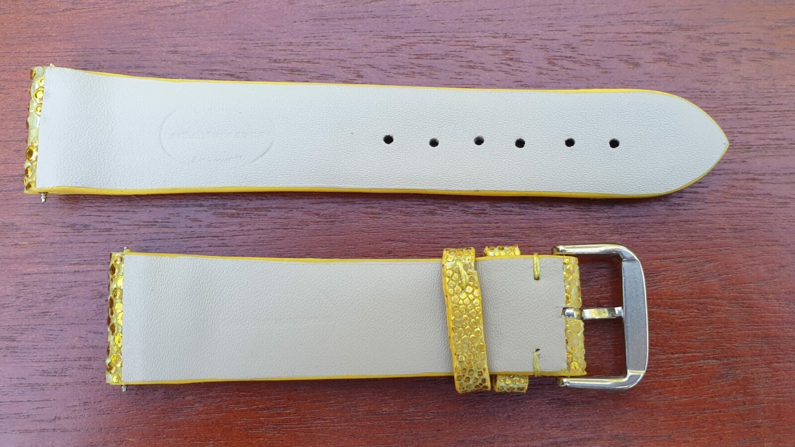 Stingray Gold watch band rear