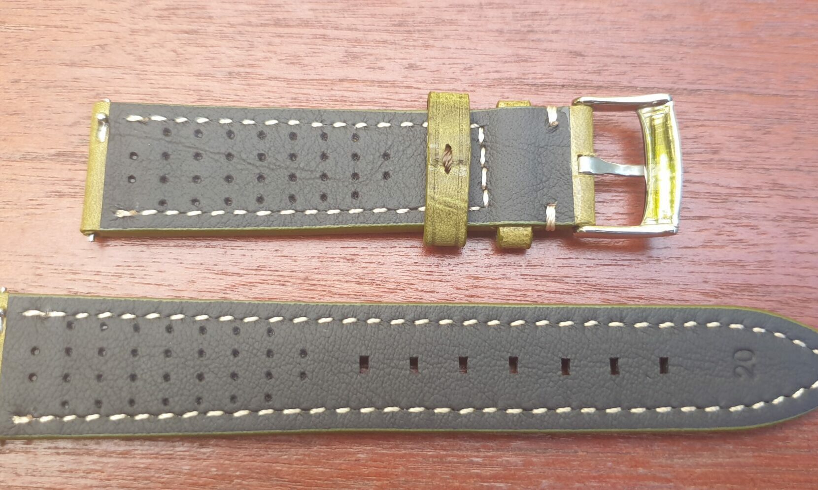 green leather watch band